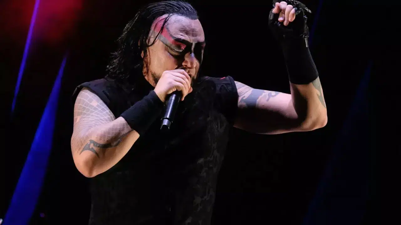 İki ilde konserleri iptal edilen Hayko Cepkin'den manidar paylaşım