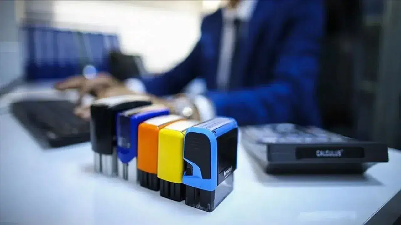 Kamuda Yeni Dönem: Sözleşmeli Personele Yarı Zamanlı Çalışma Hakkı Resmi Gazete’de Yayımlandı