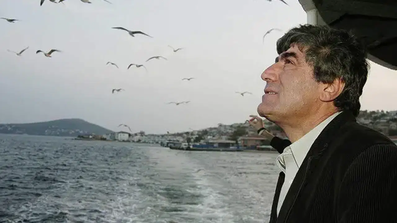 Hrant Dink Kimdir, Neden Öldürüldü? Agos’un Kurucusu Hrant Dink’in Hayatı, Davası ve Cinayetin Ardındaki Gerçekler