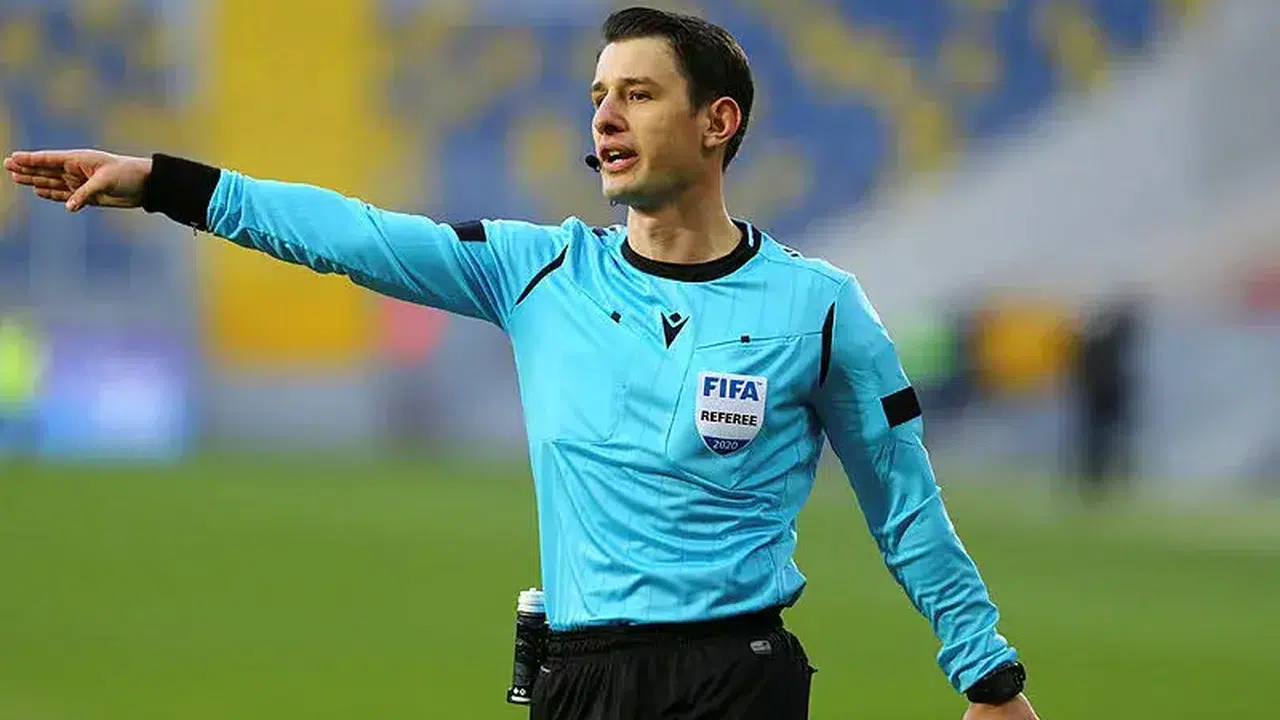 Süper Kupa’nın Hakemi Halil Umut Meler Kimdir? Kaç Yaşında, Nereli, Hangi Takımda Oynadı?