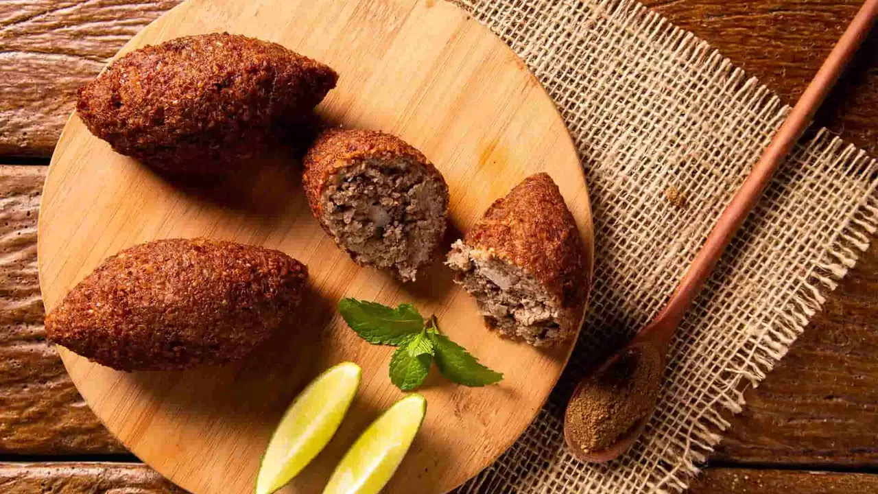 Patlamayan, Çatlamayan Garantili İçli Köfte Tarifi: Püf Noktalarıyla Usta İşi Lezzet!