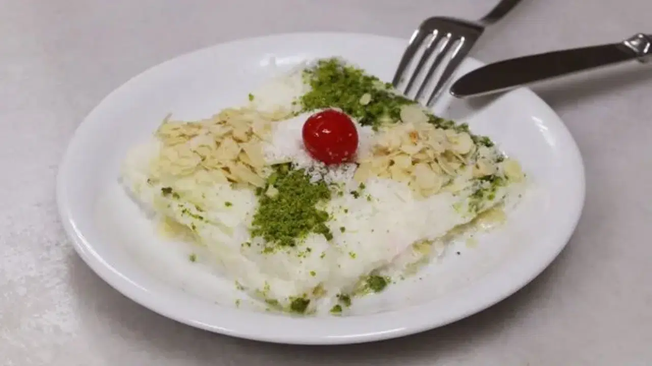 Dağılmayan ve Tam Kıvamında Güllaç Nasıl Yapılır? İşte Adım Adım Püf Noktaları