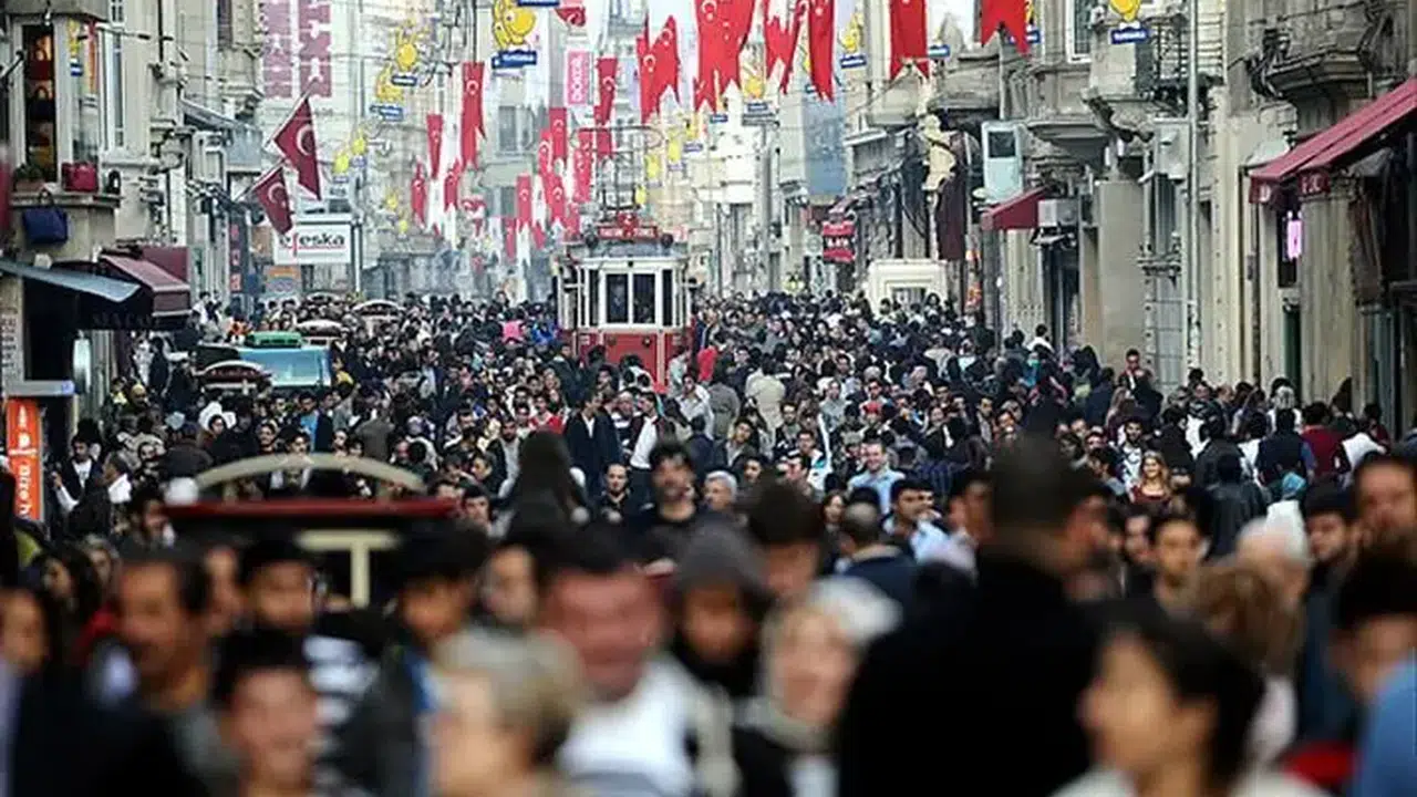 Geliri Düşük Ailelere Devlet Desteği Genişliyor: Vatandaşlık Maaşı Sistemi Başlıyor!