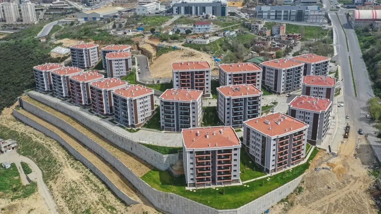 İstanbul’da Yarısı Bizden kampanyasına kimler başvurabiliyor? Riskli yapı sahipleri için destek şartları