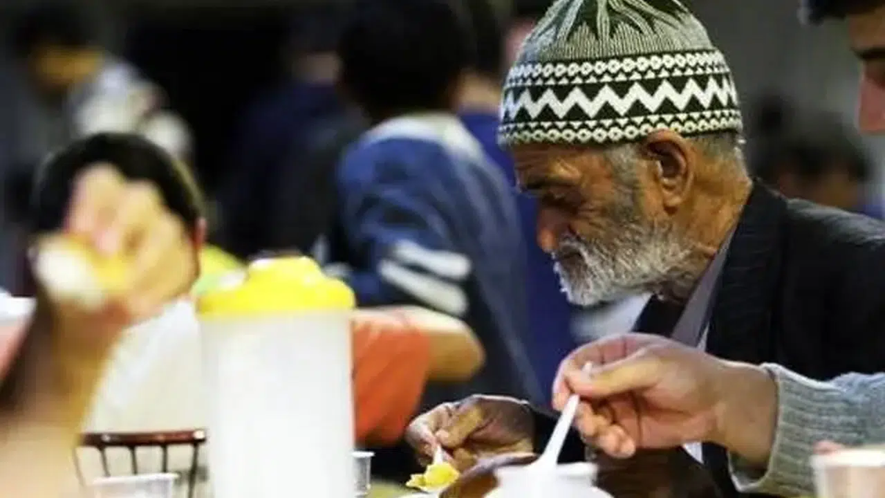 2026 Oruç Fidyesi 240 TL Oldu! 1 Gün Oruç Tutmayan Ne Kadar Öder? Fidye ve Kefaret Farkı