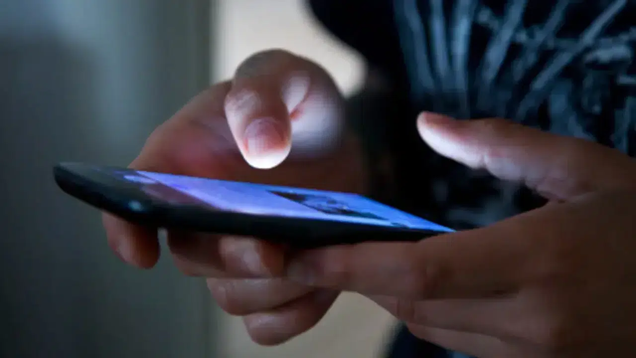 Android Kullanıcılarına  Uyarı: Telefon Güncellemesi Gibi Görünüyor, Casus Yazılım Çıkıyor