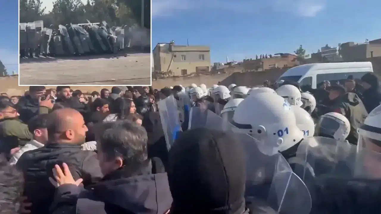 Grup toplantısında arbede! Polise taş attılar