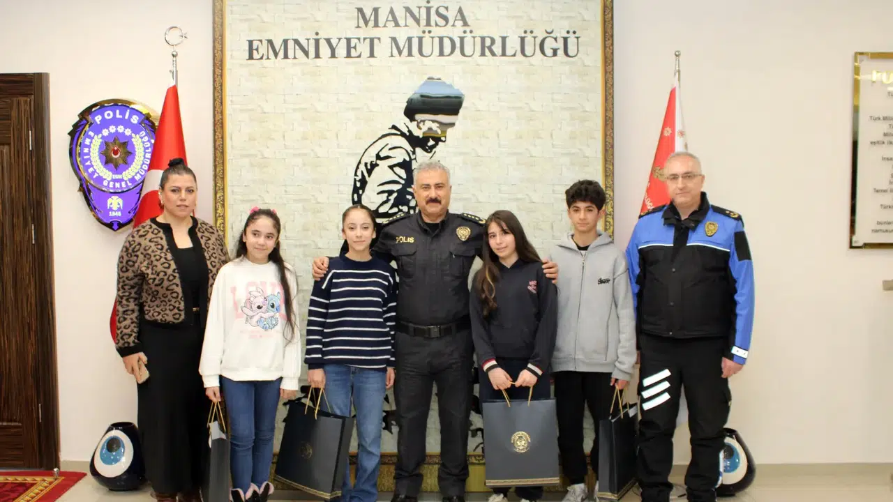 “Polis ve Vatan Sevgisi” konulu resim yarışması düzenlendi