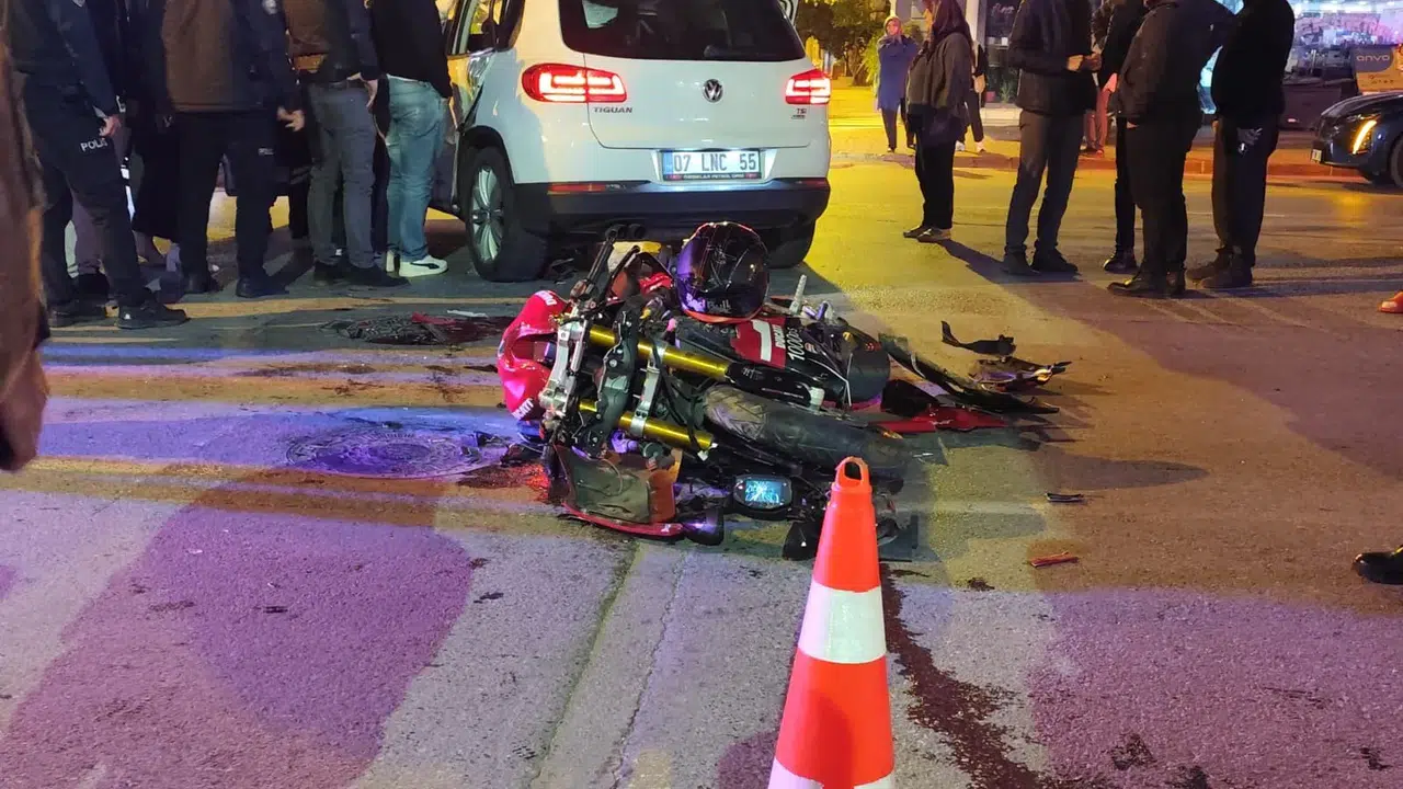 Fenomen genç kaskını arkadaşını verdi: Canından oldu