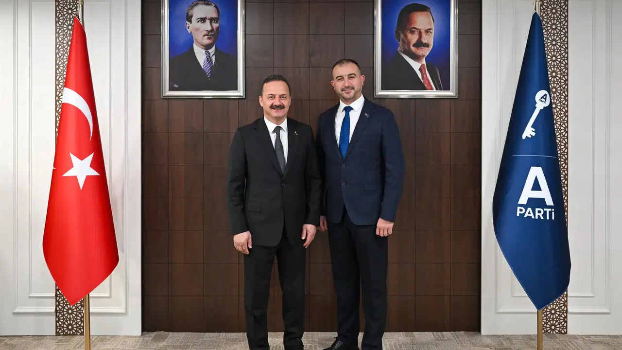 Anahtar Parti’de Vatanoğlu’na yeni görev