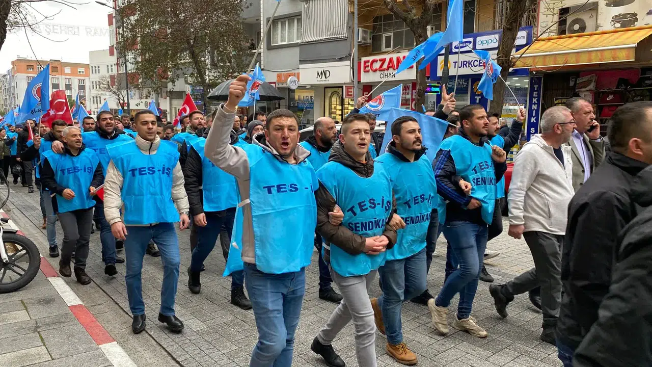 Soma Termik'te faaliyet durdu: İşçiler yürüyüş yaptı