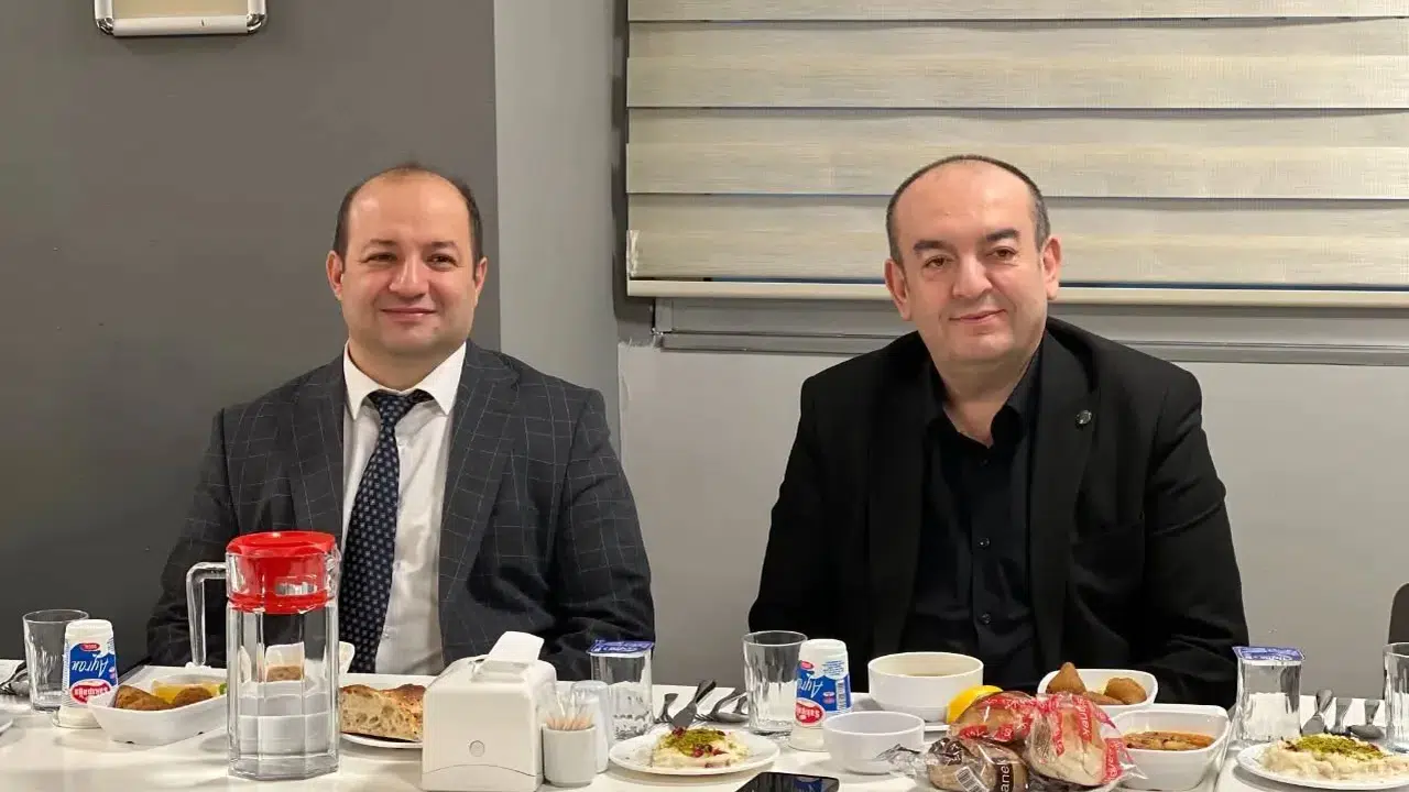 Sağlık Müdürü Zeren Şehir Hastanesi’nde iftara katıldı