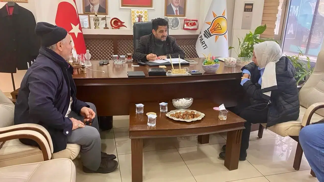 AK PARTİ ŞEHZADELER’İN KAPISI DA GÖNLÜ DE MİLLETE AÇIK