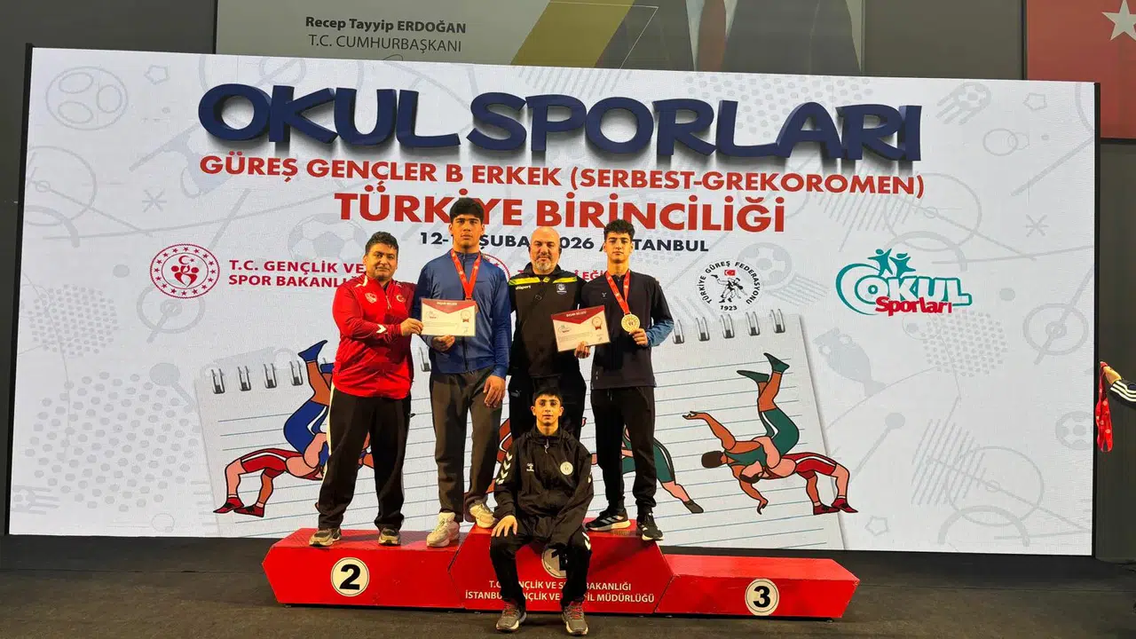Manisalı güreşçilerden Türkiye Şampiyonası’nda çifte madalya