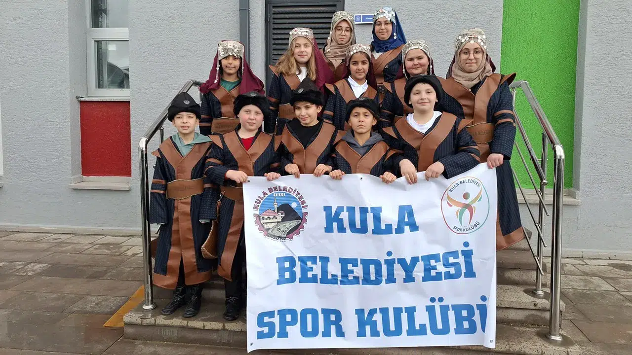 Kula Belediyesi’nden geleneksel Türk okçuluğuna destek