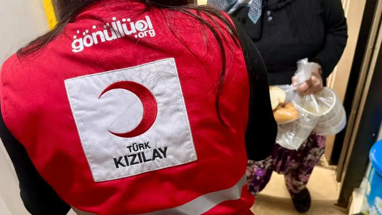 Türk Kızılay Manisa’dan ihtiyaç sahiplerine büyük destek