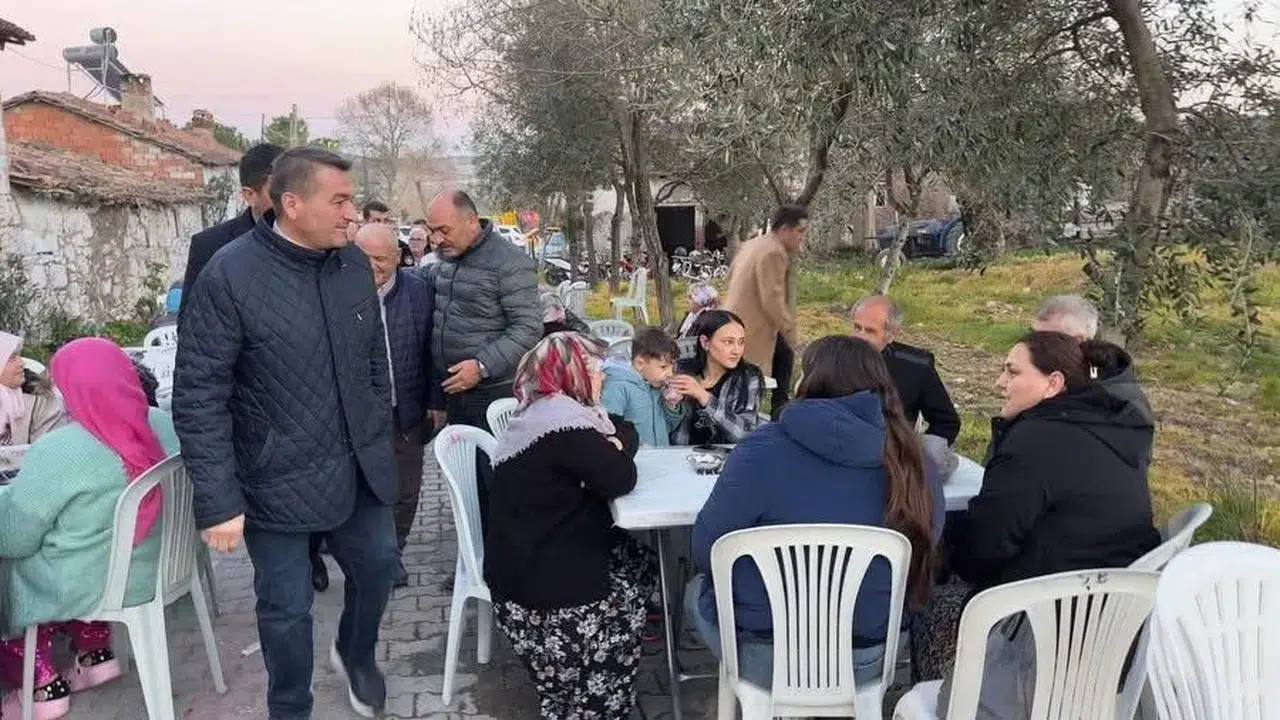 Ekrem Cıllı vatandaşlarla iftar sofrasında buluştu