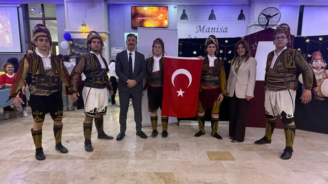 Manisa İl Millî Eğitim Müdürlüğü devletin çocuklarını iftarda ağırladı