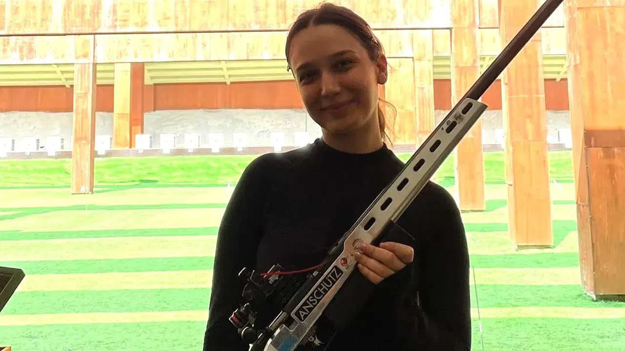 Manisalı Şampiyon İrem Denktaş’tan rekorlarla gelen zafer