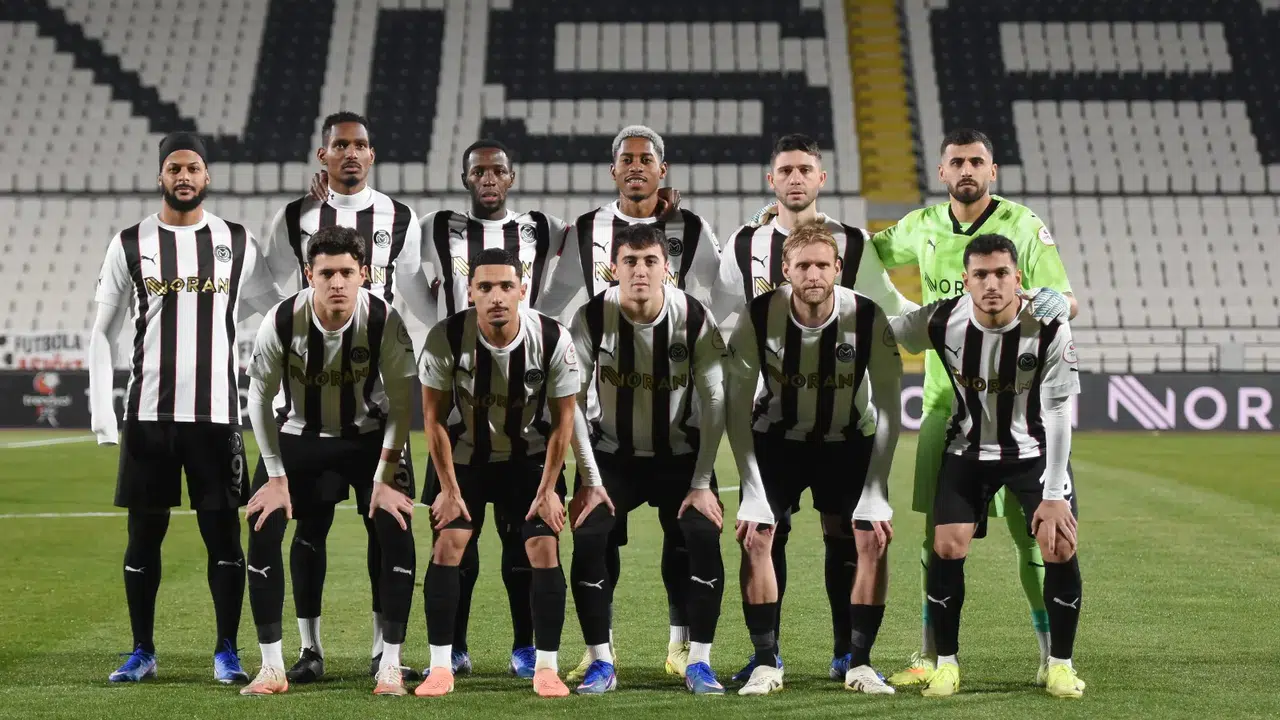 Manisa FK evinde kaybetti