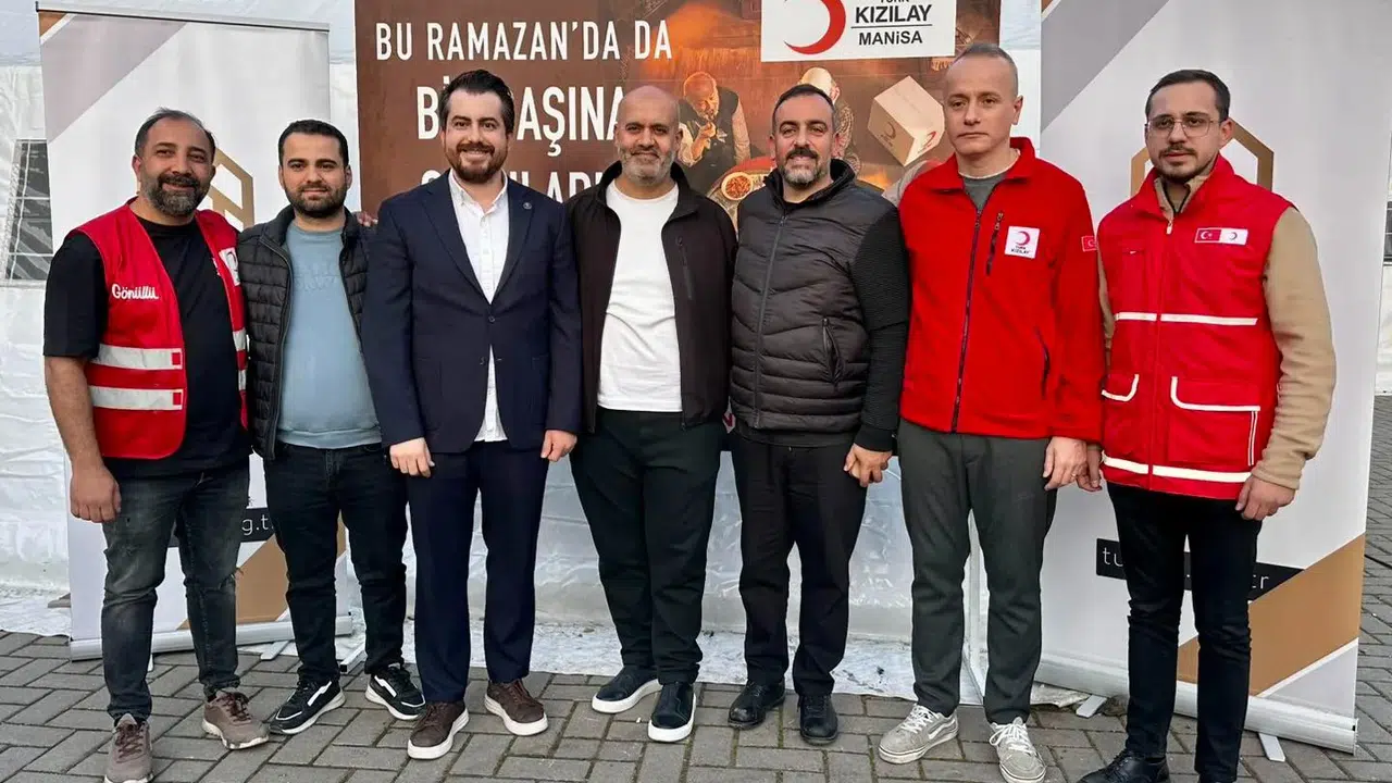 TÜGEM MANİSA’DAN KIZILAY İFTAR ÇADIRINA DESTEK