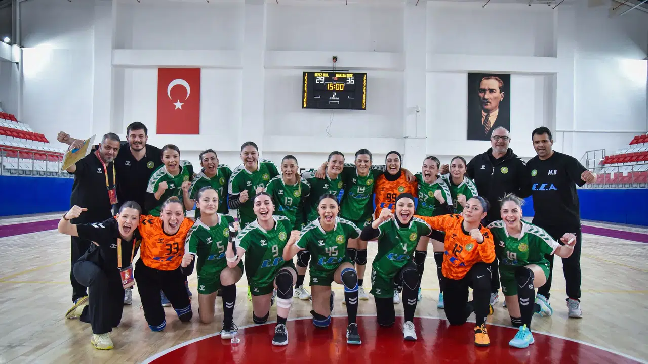 Manisa BBSK  Namağlup  Play-Off’a