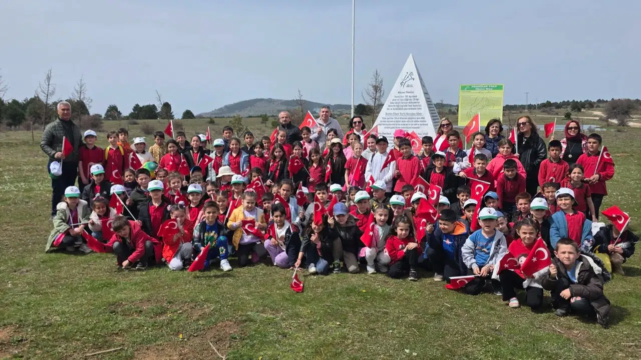 Demircili çocuklardan Ulusal Egemenlik Yürüyüşü
