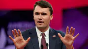 Charlie Kirk Kimdir? Trump Ağlayarak Ölüm Haberini Duyurdu!