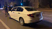 Önce darp ettiler sonra arabasını çaldılar