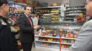 Salihli Kaymakamı Güldoğan, esnafın talep ve sorunlarını dinledi