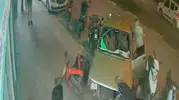 Önce kaza yaptılar ardından aracı bırakıp kaçtılar