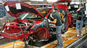 Otomotiv devi fabrikalarını kapatıyor