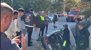 Konrtolden çıkan otomobil ulama kanalına uçtu