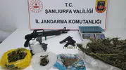 Şüpheli evden uyuşturucu madde ve silah çıktı