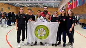 Manisalı karateciler madalyalara doymadı