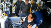 Magandalar kadın halk otobüsü şoförüne kâbus yaşattı