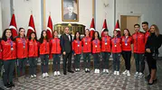 Vali Özkan milli sporcuları ağırladı