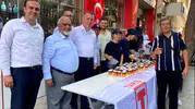 TARİŞ’ten Alaşehirlilere ücretsiz üzüm suyu ikramı