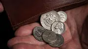 Cebinde bulduğu bozuk paranın değeri 11 milyon TL çıktı