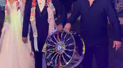 Gelin ve damada takılanı görenler şaşkına döndü