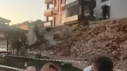 Yeni sitenin istinat duvarı böyle çöktü