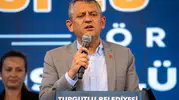 Özel'den açılış töreninde Trump tepkisi