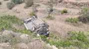 Otomobil takla atıp hurdaya döndü