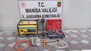 Manisa'da kaçak kazıya jandarmadan suçüstü