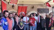 Çarşı esnafından gazilere anlamlı ziyaret