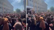 Öğrenciler okul önünde toplanıp aynı sloganı attı! Gerekçeleri oldukça vahim