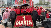 DİSK 1 Mayıs'ı çelenkle andı