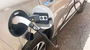 Pes dedirten olay: Kaçak elektrikle araç şarj istasyonu