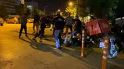 İşletme sahibi ve kuryeler sokağı ringe çevirdi