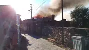 Manisa'nın tarihi köyünde korkutan yangın